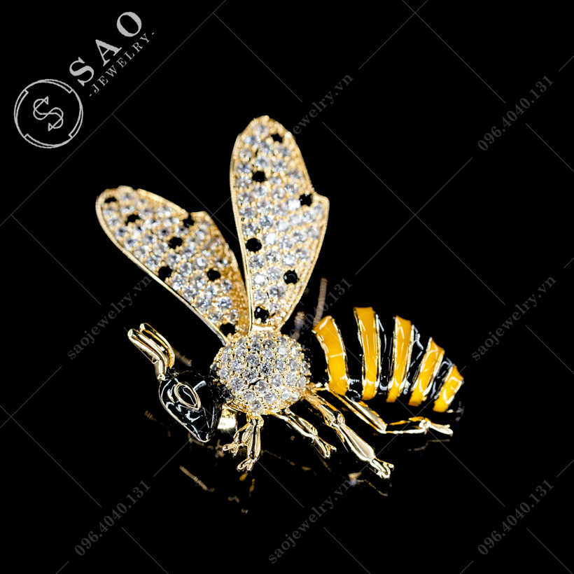 Cài áo nữ ong sang trọng SAO - C58