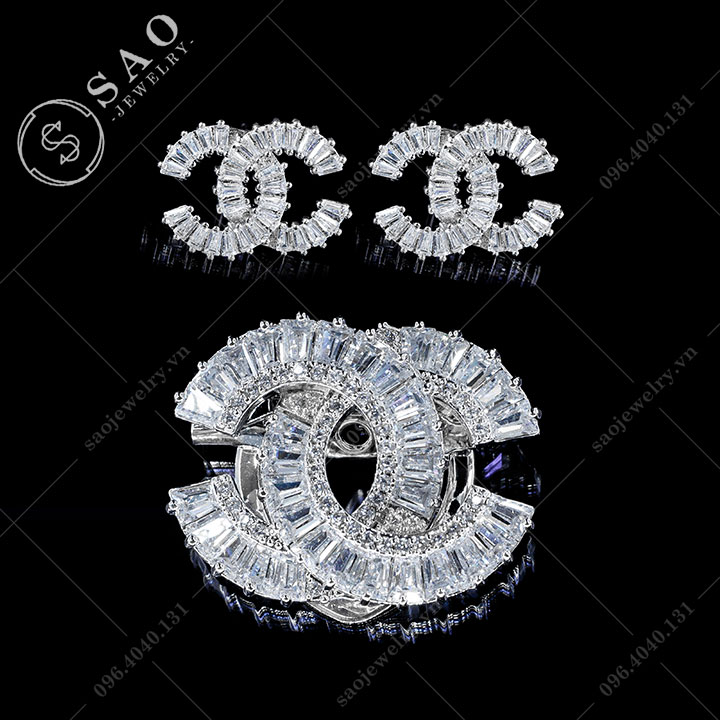 Chanel Double CC Pin Brooch Rhinestones at 1stDibs  chanel double c brooch  chanel cc pin double cc brooch