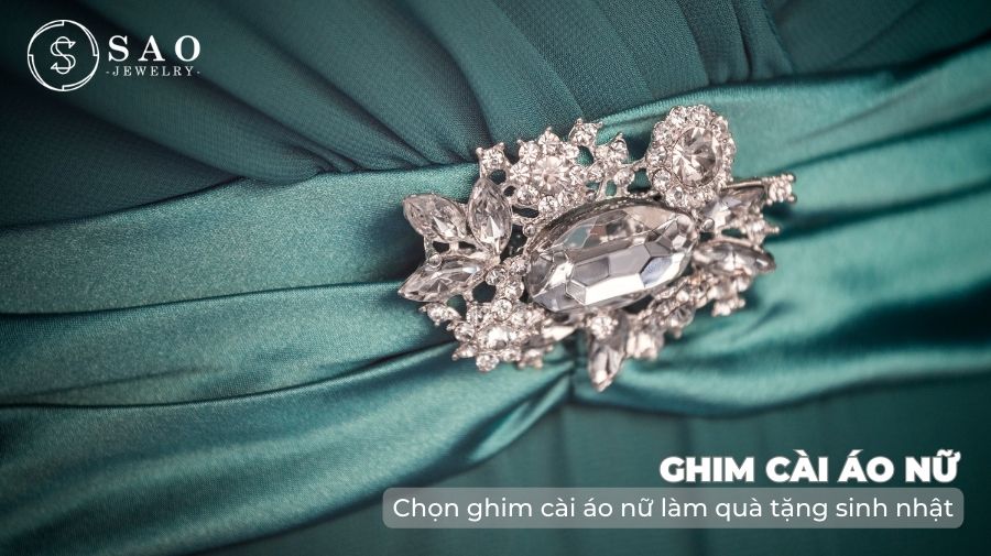 Chọn ghim cài áo nữ làm quà tặng sinh nhật