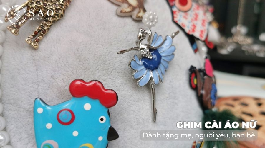 Ghim cài áo nữ dành tặng mẹ, người yêu, bạn bè